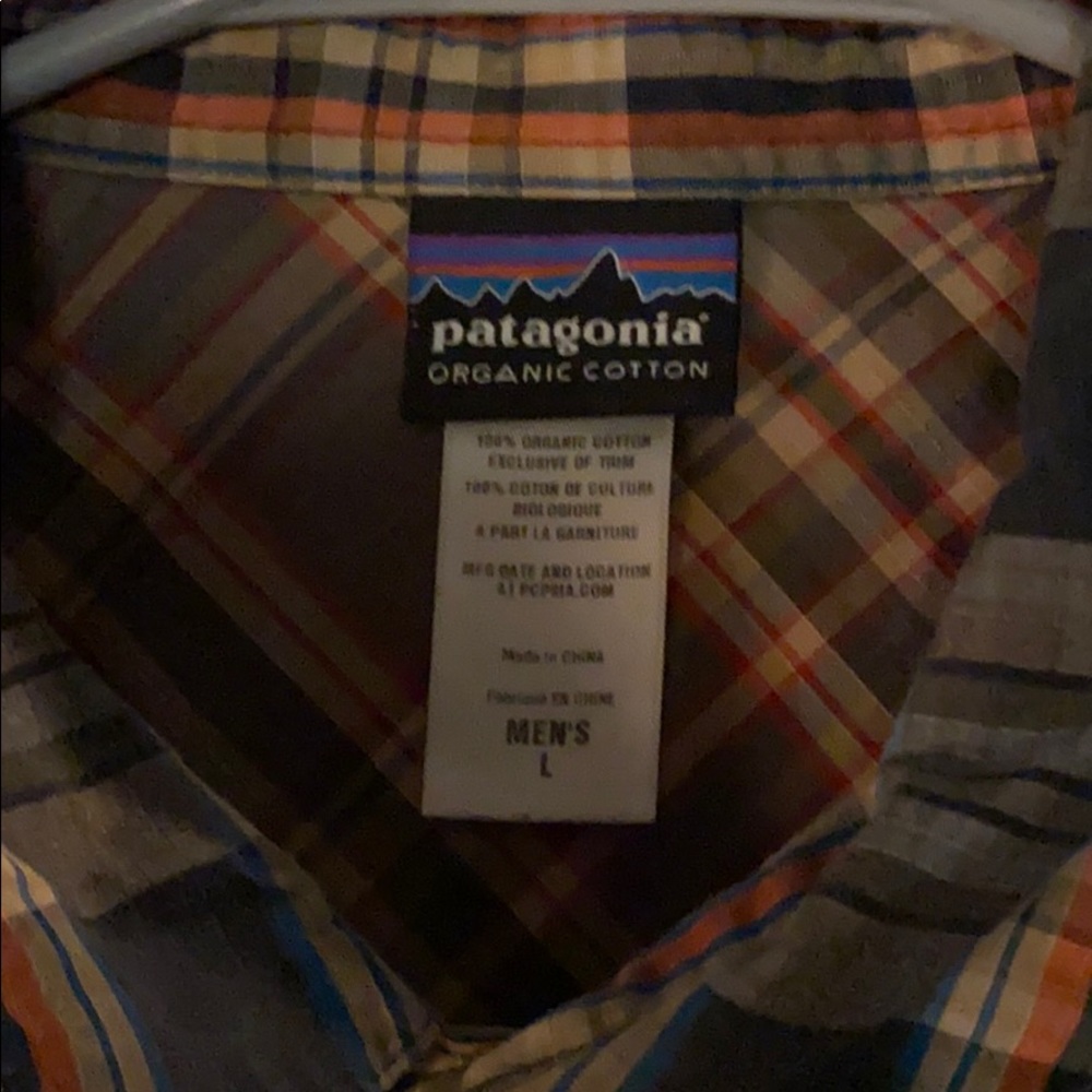 Patagonia long sleeve plaid button down - Picture 2 of 2